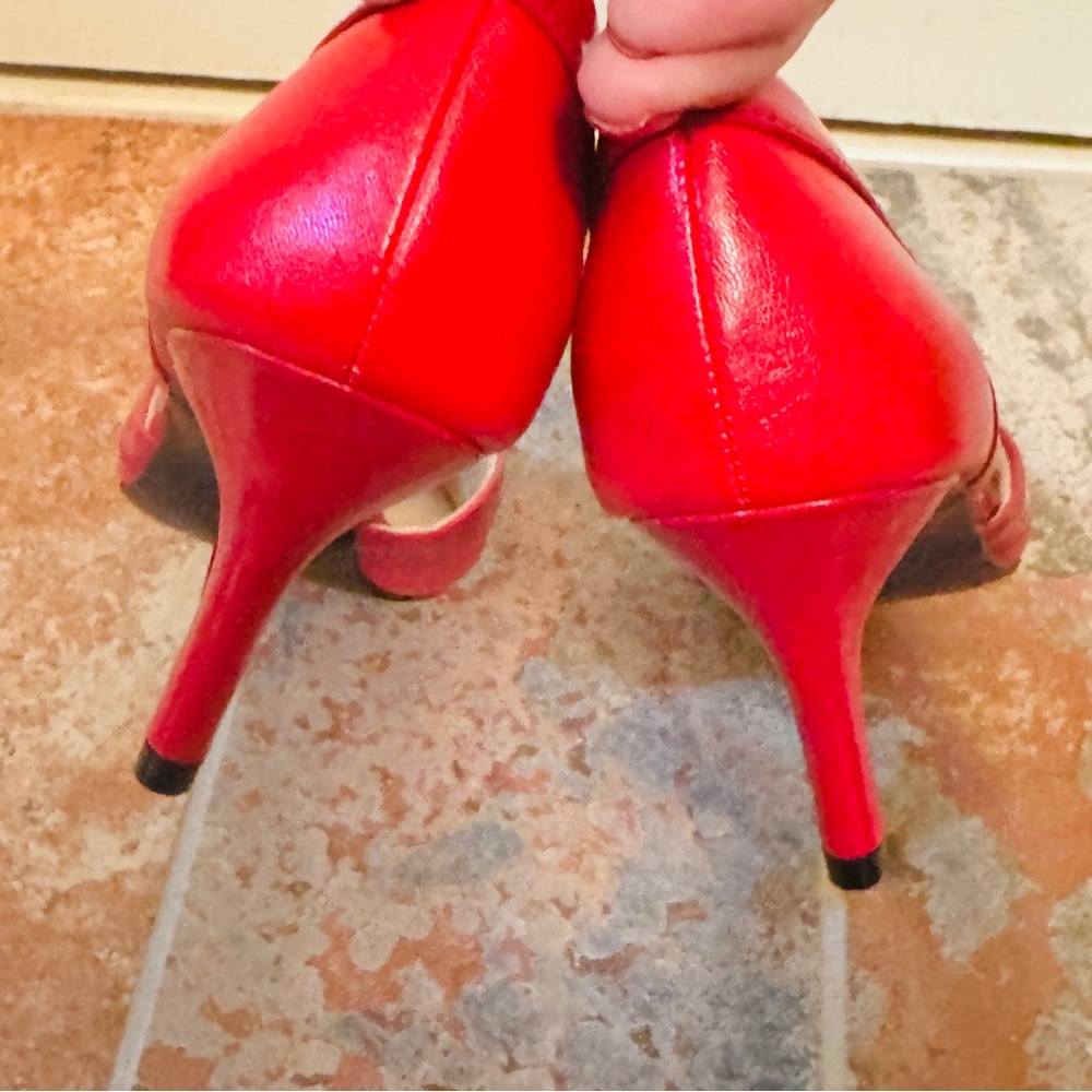 🌹NWOB!!! Festive Life Stride Red Patent Heels Classic Stiletto D’Orsay Pumps! - Picture 13 of 16